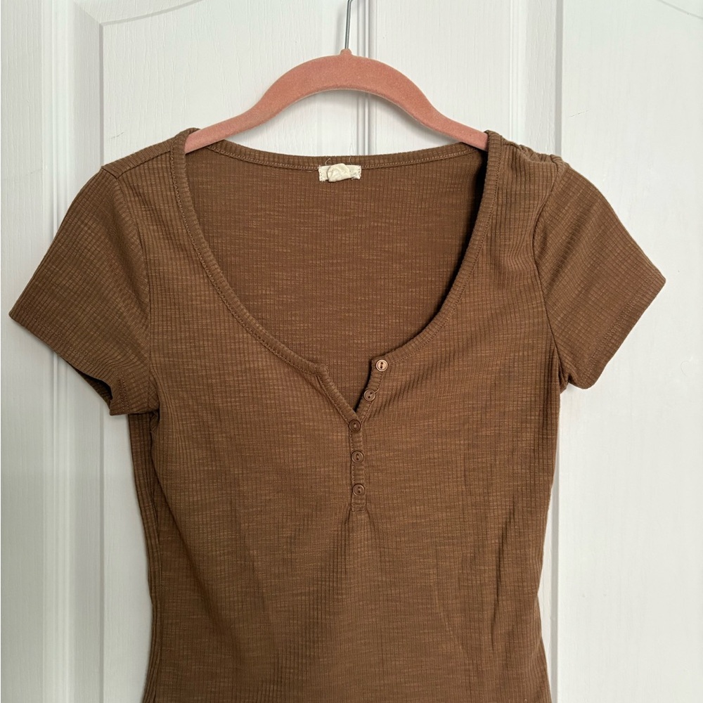 2/20$ Garage Brown Ribbed Button-Down Top